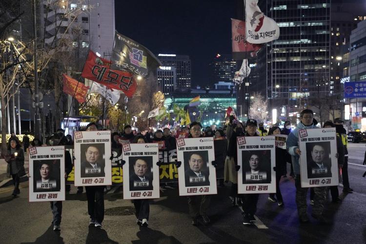 South Korea's governing party head supports suspending Yoon's powers, making impeachment more likely