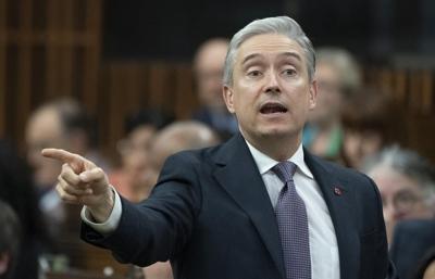 Champagne vows to take action if telecoms don't reach deal for TTC cell service