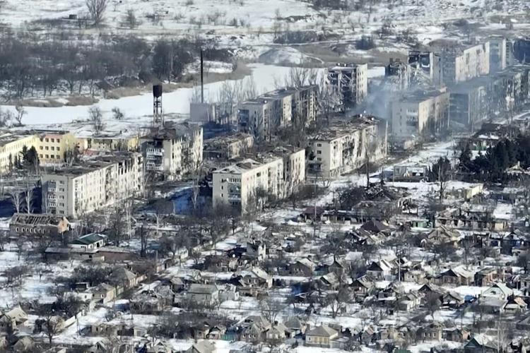 Ukraine leader pledges push for victory on war anniversary