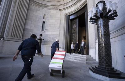 Bill 21 appeal: English school board says law is 'affront' to values of Quebec anglos