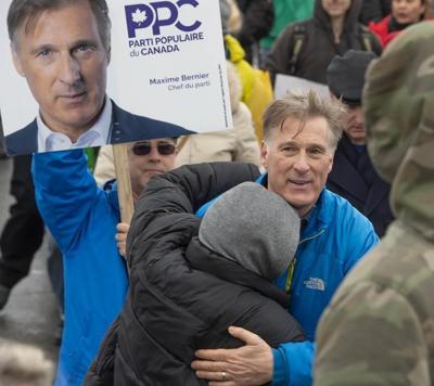 Maxime Bernier tenterait de se faire élire au Manitoba