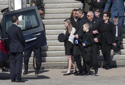 Le conjoint de la policière tuée en service témoigne à l'enquête de la coroner