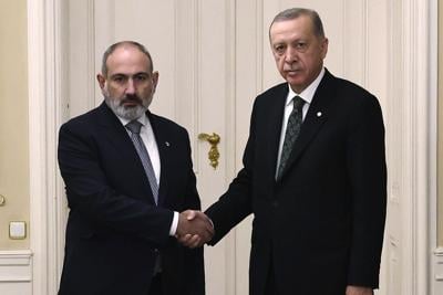 Armenian prime minister meets Erdogan in rare visit to Turkey aimed at mending ties
