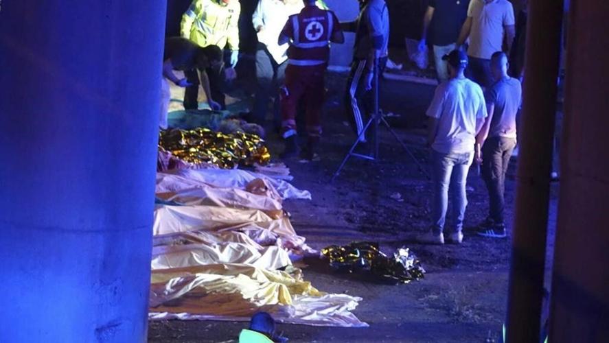 Bus crash near Venice, Italy, kills at least 21 people, including Ukrainian tourists