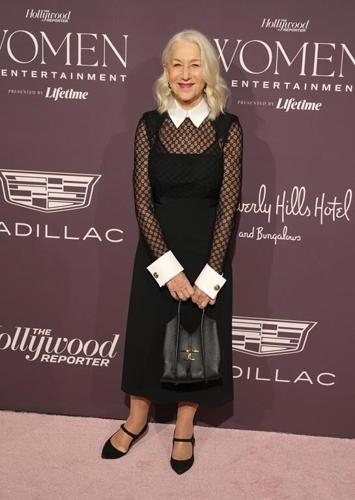 Adele praises influential women after being honored at THR's Women in Entertainment gala