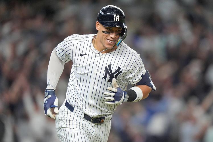 Aaron Judge does it all and rescues Yankees with `amazing swing' against Blue Jays