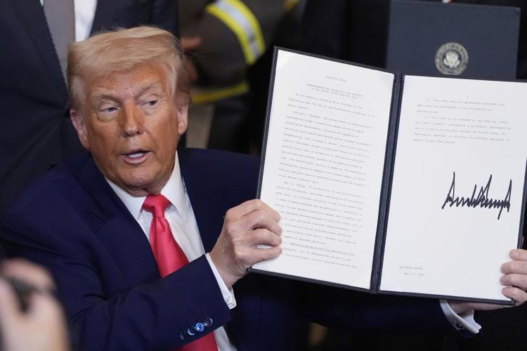 Trump signs executive orders to boost coal, a reliable but polluting energy source