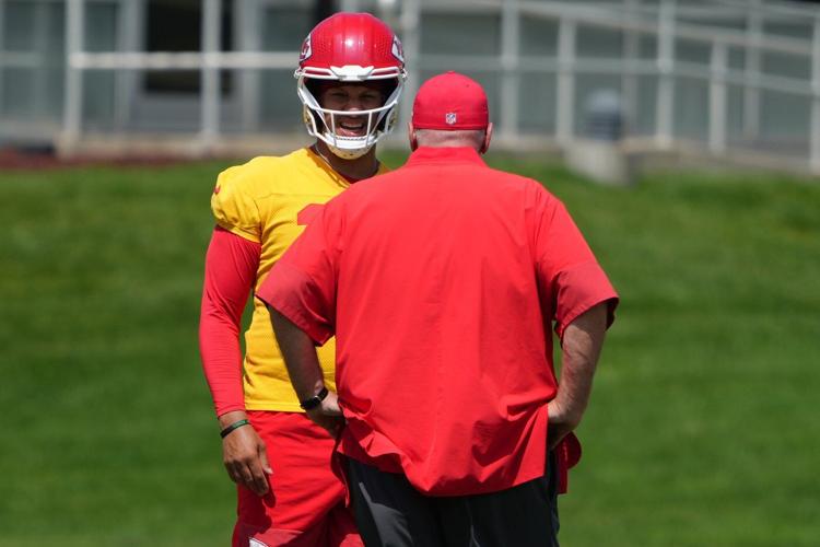 Chiefs lock in Patrick Mahomes through 2033 with a $504.75M reworked deal, AP source says