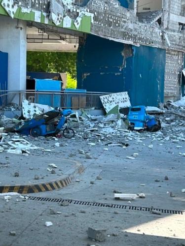 A 7.8 magnitude earthquake rocks the southern Philippines, causing some damage and 1-meter tsunami