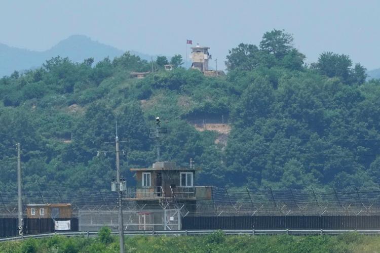 South Korea offers talks with North to prevent accidental armed clash at border