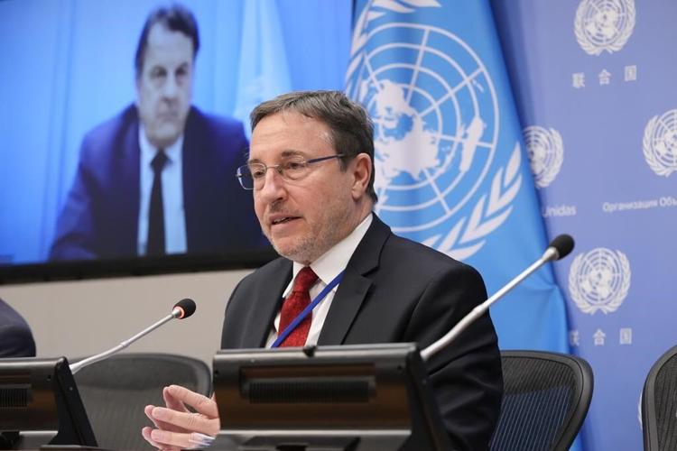 UN signs deal to salvage stranded oil from tanker off Yemen