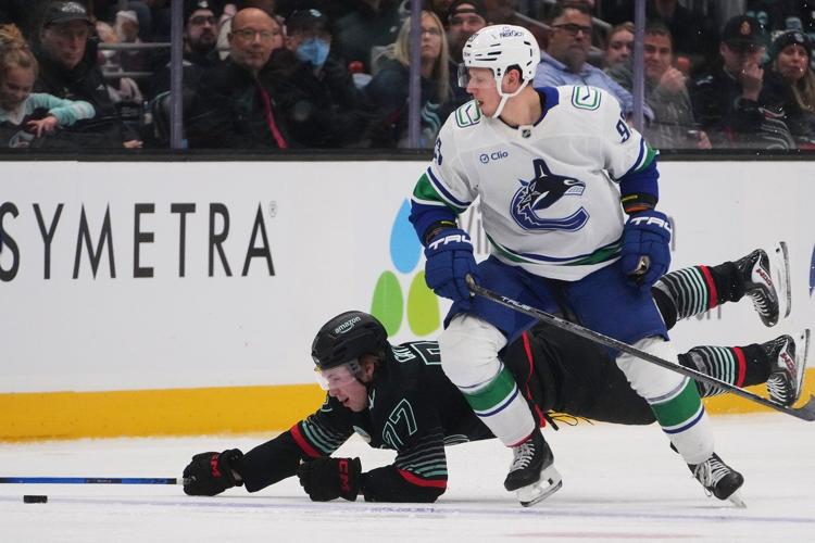 Liam Ohgren scores lone shootout goal to lift Canucks past Kraken 3-2