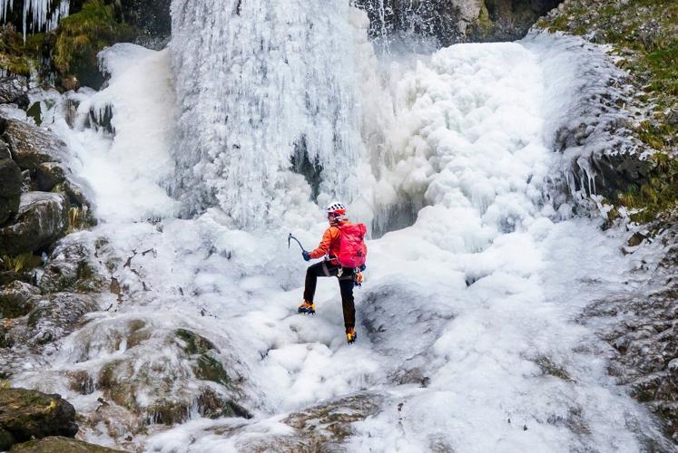 Emergency alerts sent in southwest England as UK braces for big storm