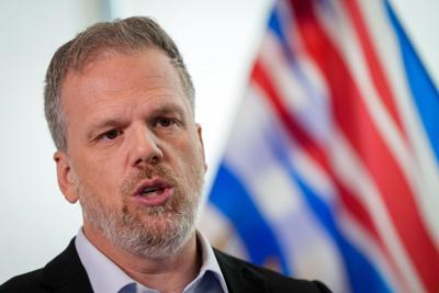 Ottawa signs $40M deal with Saskatchewan to offer drug coverage for rare diseases