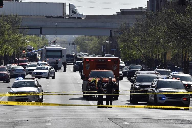 Police: 4 killed in shooting at downtown Louisville building