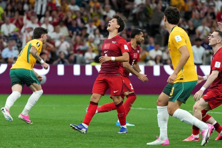 Australia spoils Turkey's return to the World Cup with a 2-0 victory