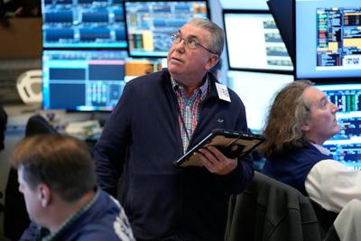 US stocks fall as crude oil prices climb again because of the war with Iran