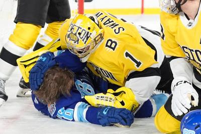 NHL roundup: Lightning rally from 4-goal deficit to beat Bruins 6-5 in Stadium Series thriller