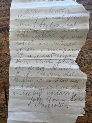 WWI soldiers' messages in a bottle found on Australian beach more than 100 years later