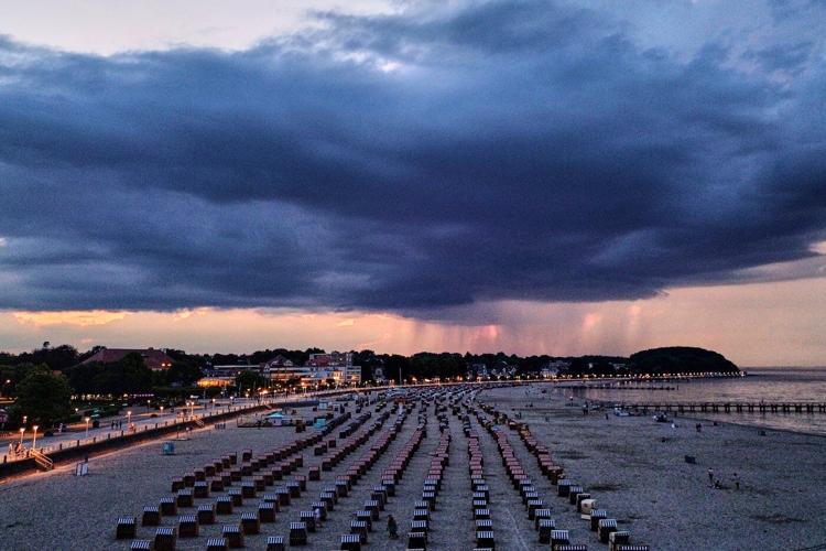 France restricts public alcohol consumption and outdoor sports as heat wave bakes parts of Europe