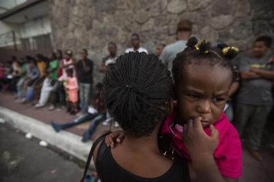Migrants burst into southern Mexico asylum office demanding papers
