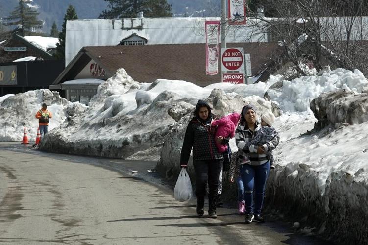 New atmospheric river storm barrels toward California