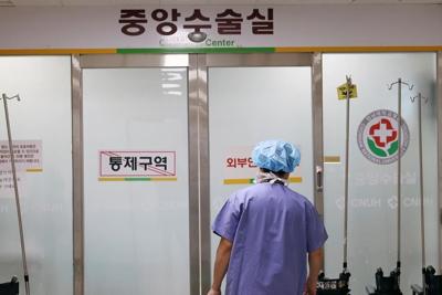 What's next for South Korean doctors who face license suspensions because of walkouts