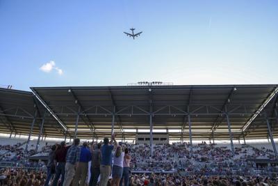 A pilot made sharp turn to avoid a B-52 bomber over North Dakota, then took to the mic to explain