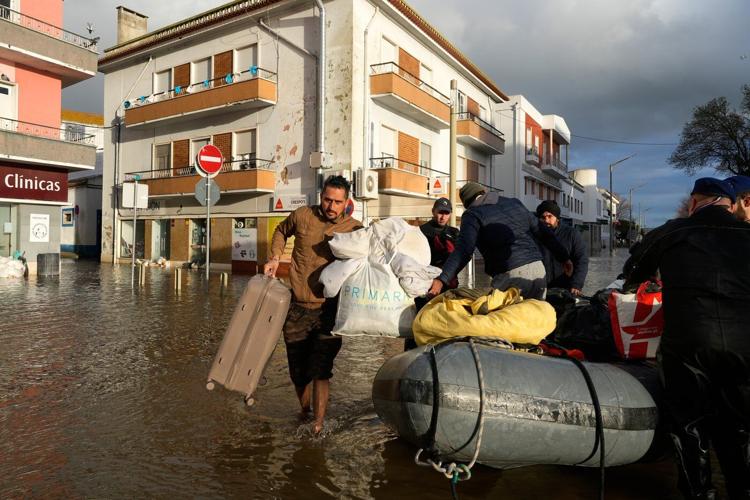 Portugal's interior minister steps down in response to growing criticism over storm response