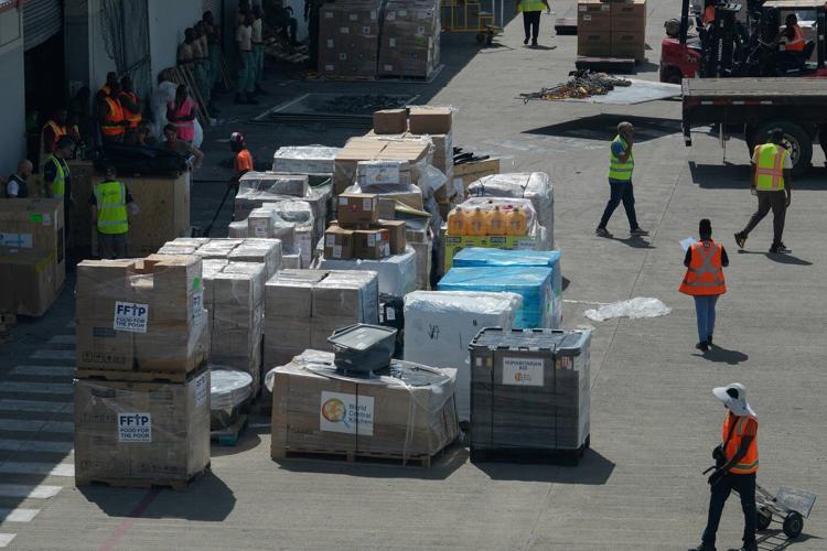 Aid efforts struggle to bring relief to parts of hurricane-stricken Jamaica