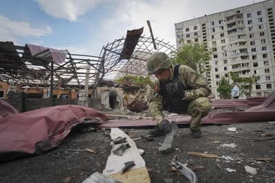 US will announce $275 million more in artillery and ammunition for Ukraine, officials say