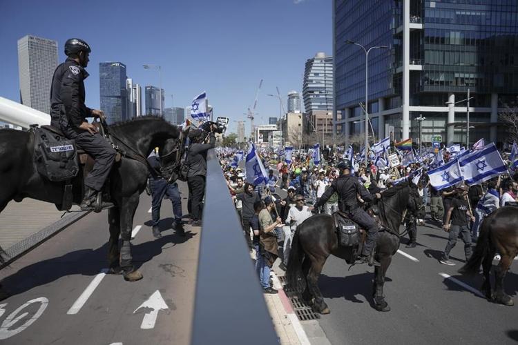 Israelis step up protests after Netanyahu rejects compromise