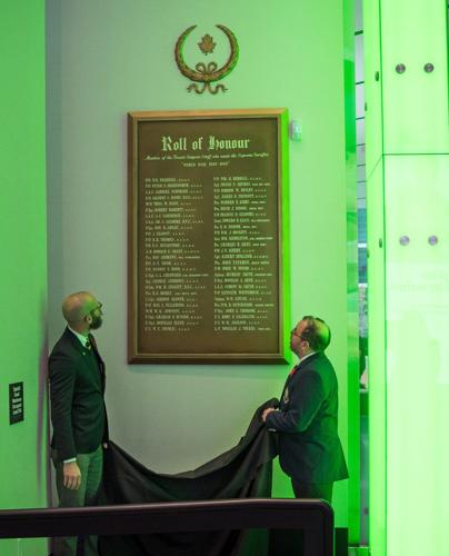 Hudson's Bay gifts war memorials to TD Bank, Royal ɫtv Legion branches