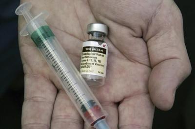 HPV vaccines prevent cancer in men as well as women, new research suggests