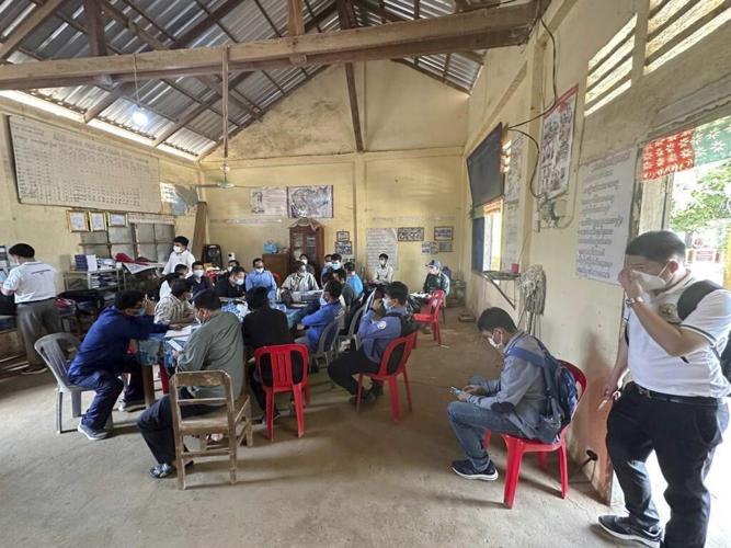 Cambodia says recent bird flu cases not spread by humans