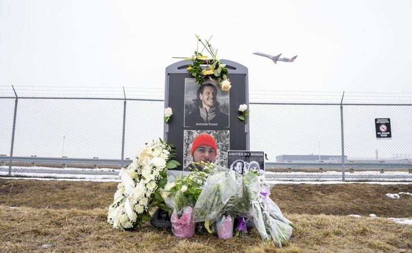 Bodies of pilots who died in collision at N.Y. airport are repatriated to Canada