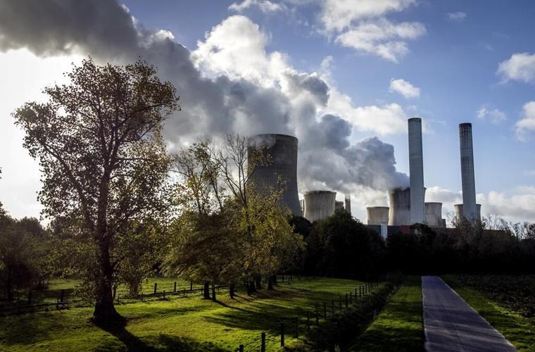 Carbon dioxide emissions rising globally, but drop in China