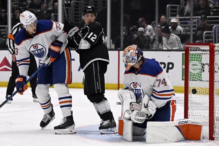 Byfield scores twice as Kings drill Oilers 4-0 in Hiller's coaching debut