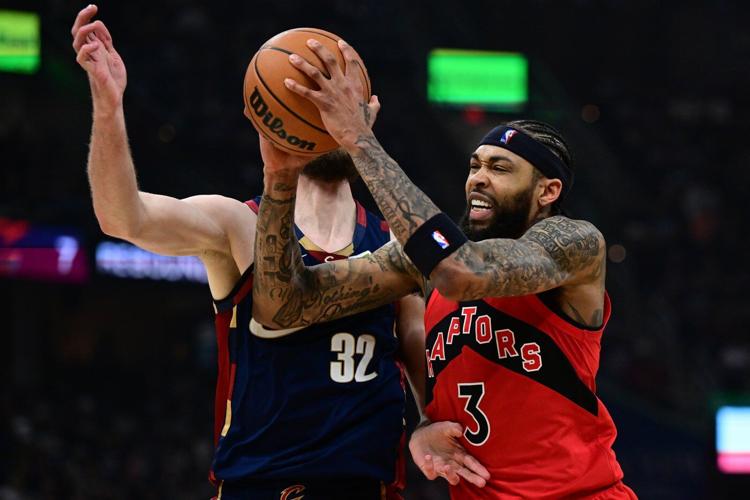 Film School: Raptors do deep dive on Game 1 loss to prepare for Cavaliers