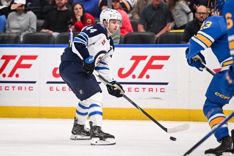 Iafallo, Morrissey and Toews score as the Jets beat the Blues 3-2 to keep playoff hopes alive