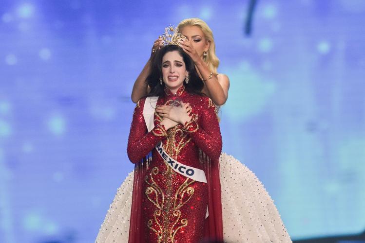Mexican president celebrates Fátima Bosch's Miss Universe 2025 win