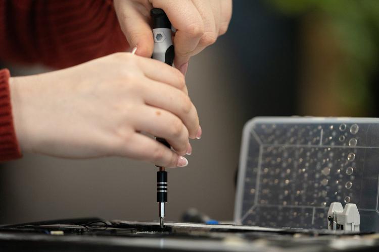Right to repair movement sees progress but advocates say it's no easy fix