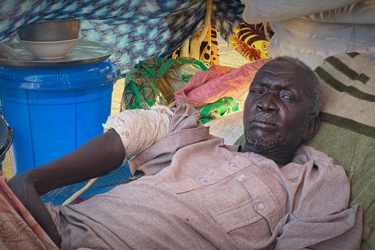 Fears grow for thousands trapped in Sudan's el-Fasher as few reach safety