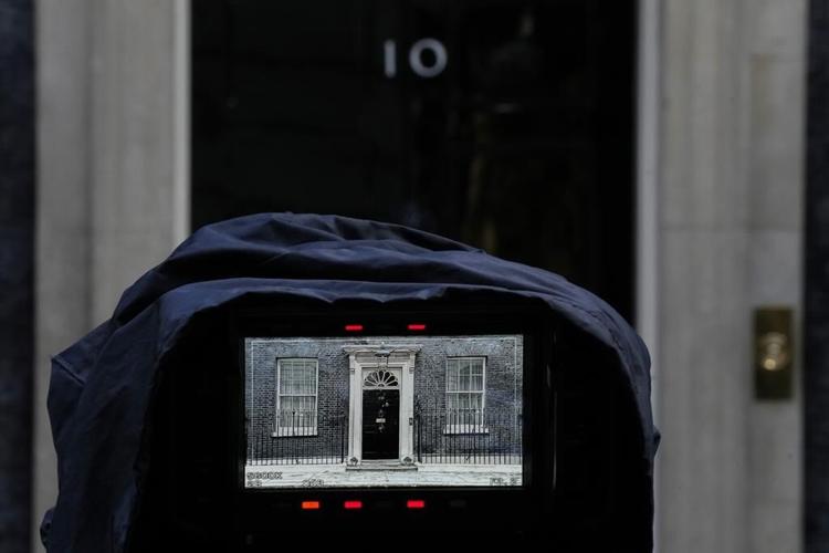 Rishi Sunak, UK's next PM, faces major economic problems