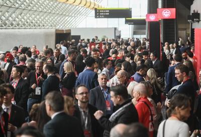 Liberal party adopts motion to restrict kids from social media