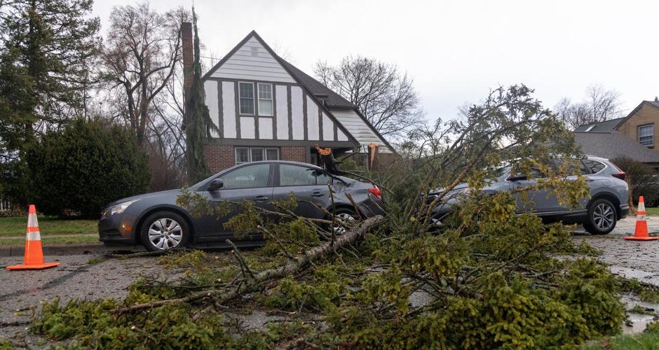 Rain turns to ice, cuts power in Great Lakes region while Tennessee braces for wild weather