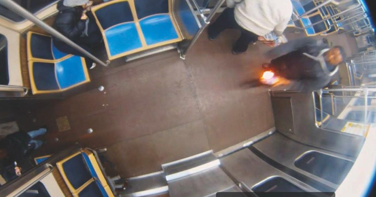 Chicago man accused in train attack is also charged with attempted arson in City Hall fire Chicago man accused in train attack is also charged with attempted arson in City Hall fire Christine Fernando The Associated Press Dec 18, 2025 5 hrs ago