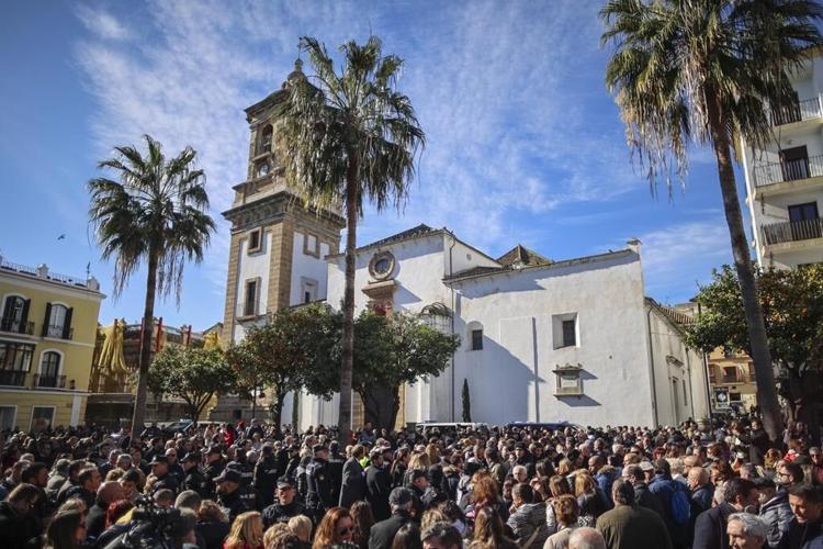 Spain: Police raid home of suspect in church machete attacks