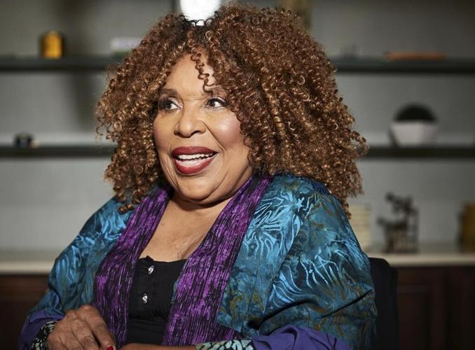 Roberta Flack has ALS, now 'impossible to sing,' rep says