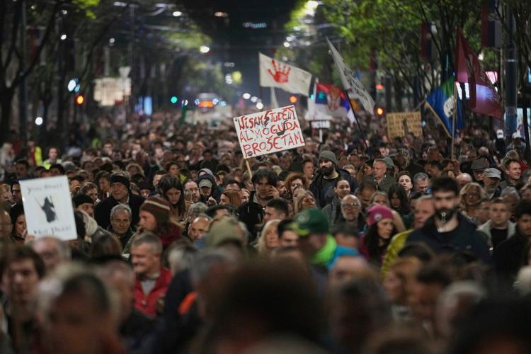 Serbians march in 4 cities against government pressure and hate speech